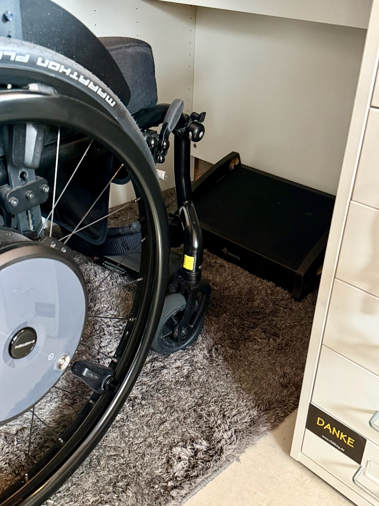 StrongTek Fußstütze