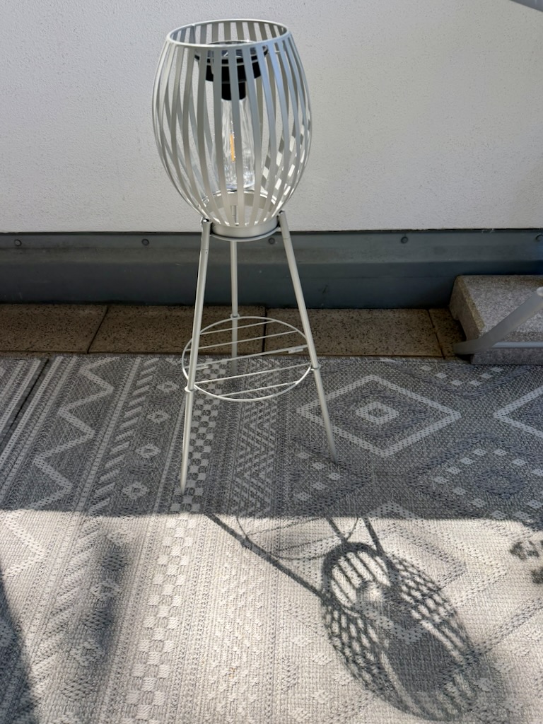 Solarleuchte auf dem Balkon