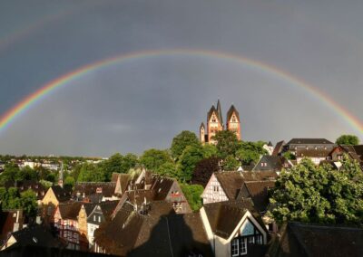Regenbogen am Dom